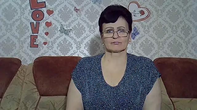 PaulaGolden online show from 12/04/25, 07:40