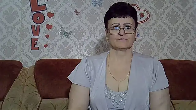 PaulaGolden online show from 11/01/25, 09:03