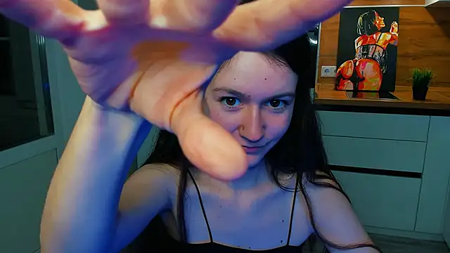 Snapshot of ameli_moon chatting on 01/17/25, 02:50 ameli moon online show from 01/17/25, 02:50