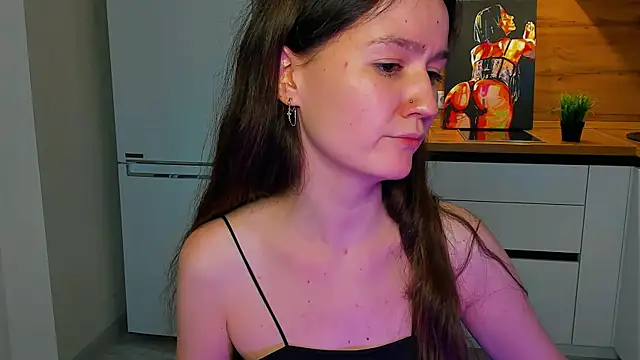 Snapshot of ameli_moon chatting on 01/17/25, 05:51 ameli moon online show from 01/17/25, 05:51