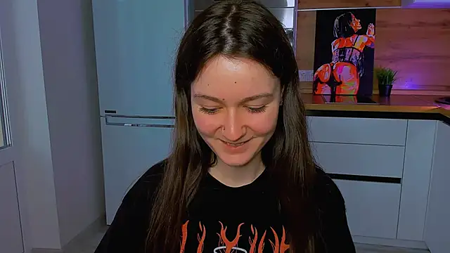 Snapshot of ameli_moon chatting on 02/22/25, 01:46 ameli moon online show from 02/22/25, 01:46