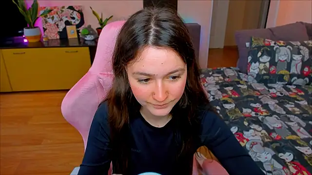 Snapshot of ameli_moon chatting on 09/20/25, 02:00 ameli moon online show from 09/20/25, 02:00