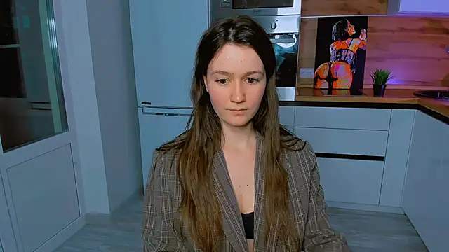 Snapshot of ameli_moon chatting on 03/11/25, 04:18 ameli moon online show from 03/11/25, 04:18