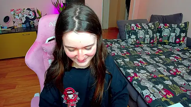 Snapshot of ameli_moon chatting on 11/11/25, 12:11 ameli moon online show from 11/11/25, 12:11