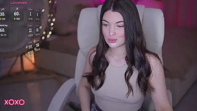 YourLolaBunny online show from 04/26/26, 06:43