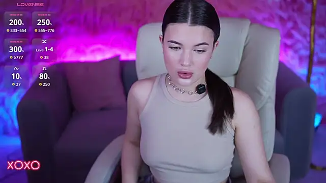 YourLolaBunny online show from 03/29/26, 06:26