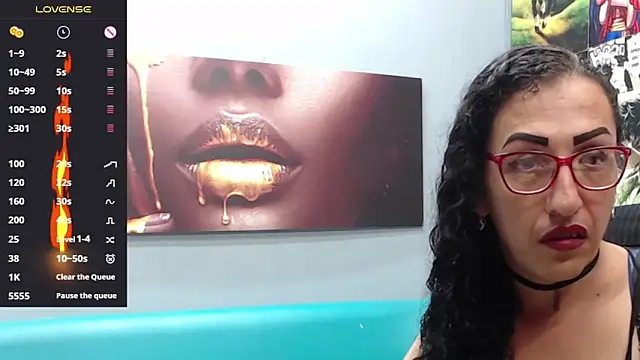 Snapshot of sabrina_dupont chatting on 11/25/25, 01:22 sabrina dupont online show from 11/25/25, 01:22