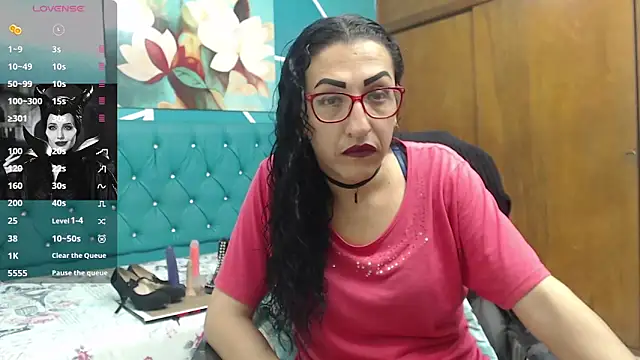 Snapshot of sabrina_dupont chatting on 10/15/25, 12:46 sabrina dupont online show from 10/15/25, 12:46