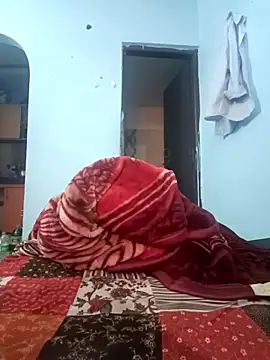 Snapshot of Shubu_76 chatting on 10/26/25, 04:24 Shubu 76 online show from 10/26/25, 04:24