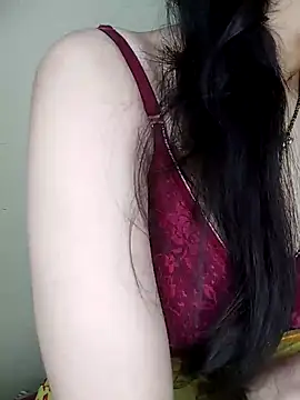 Snapshot of Fair-magic-woman chatting on 01/10/25, 06:09 Fair-magic-woman online show from 01/10/25, 06:09