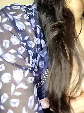 Snapshot of Fair-magic-woman chatting on 02/06/25, 10:43 Fair-magic-woman online show from 02/06/25, 10:43