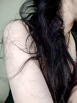 Snapshot of Fair-magic-woman chatting on 03/07/25, 07:38 Fair-magic-woman online show from 03/07/25, 07:38