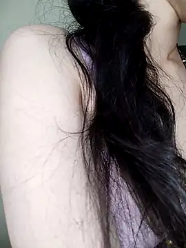 Snapshot of Fair-magic-woman chatting on 03/20/25, 06:53 Fair-magic-woman online show from 03/20/25, 06:53