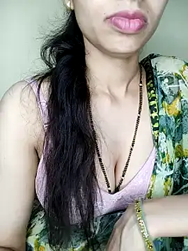 Snapshot of Fair-magic-woman chatting on 03/15/25, 11:08 Fair-magic-woman online show from 03/15/25, 11:08