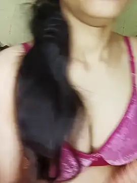 Snapshot of Fair-magic-woman chatting on 10/09/25, 10:21 Fair-magic-woman online show from 10/09/25, 10:21