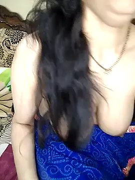 Snapshot of Fair-magic-woman chatting on 02/23/26, 08:42 Fair-magic-woman online show from 02/23/26, 08:42