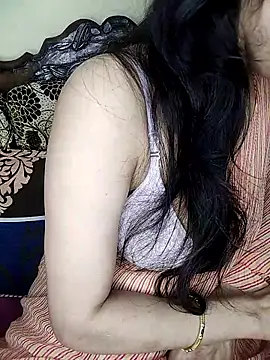 Snapshot of Fair-magic-woman chatting on 01/11/26, 10:05 Fair-magic-woman online show from 01/11/26, 10:05