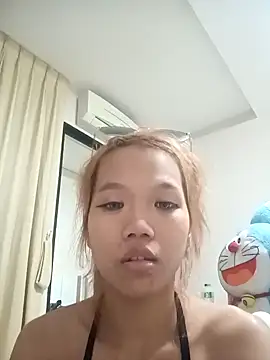 Snapshot of BiaJa20 chatting on 02/03/25, 12:57 BiaJa20 online show from 02/03/25, 12:57