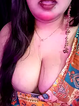 Suhanakhan00 online show from 03/12/26, 06:56