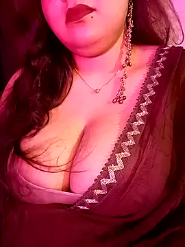 Snapshot of Suhanakhan00 chatting on 04/30/26, 05:31 Suhanakhan00 online show from 04/30/26, 05:31