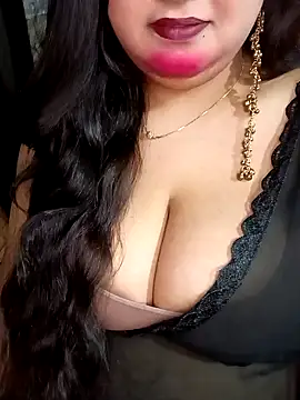 Suhanakhan00 online show from 04/06/26, 07:53