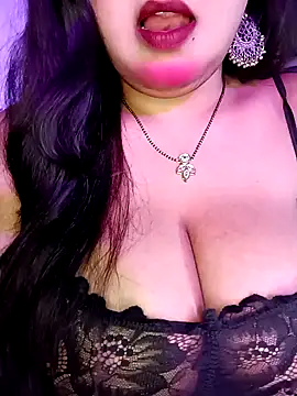 Suhanakhan00 online show from 10/25/25, 06:08