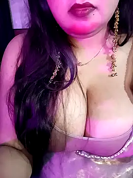 Suhanakhan00 online show from 03/26/26, 08:23