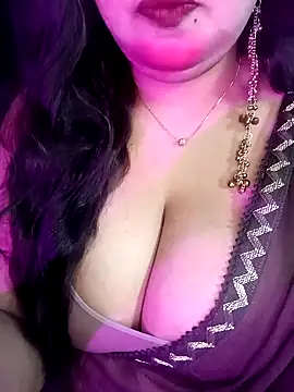 Suhanakhan00 online show from 04/12/26, 06:55
