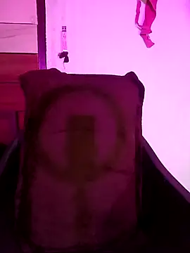 Suhanakhan00 online show from 12/22/25, 07:41