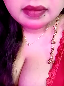 Suhanakhan00 online show from 03/07/26, 06:20