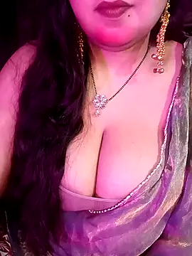 Suhanakhan00 online show from 02/18/26, 08:55
