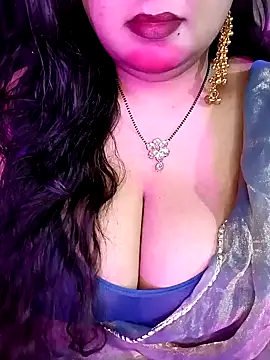 Suhanakhan00 online show from 02/12/26, 06:24