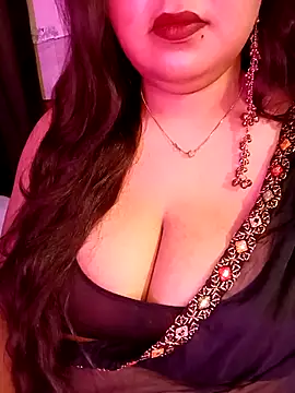 Snapshot of Suhanakhan00 chatting on 04/28/26, 09:35 Suhanakhan00 online show from 04/28/26, 09:35