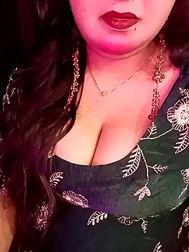 Suhanakhan00 online show from 03/17/26, 07:33