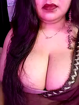Snapshot of Suhanakhan00 chatting on 04/26/26, 09:50 Suhanakhan00 online show from 04/26/26, 09:50