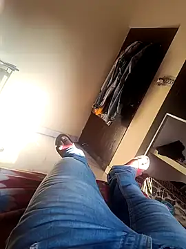 hottboyakash6969 online show from 12/10/24, 09:44