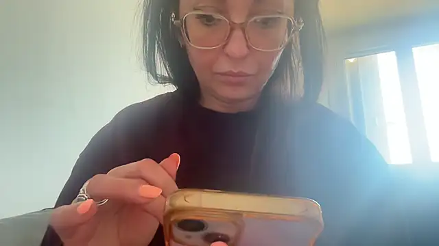 Serena 4you online show from 04/06/26, 02:29