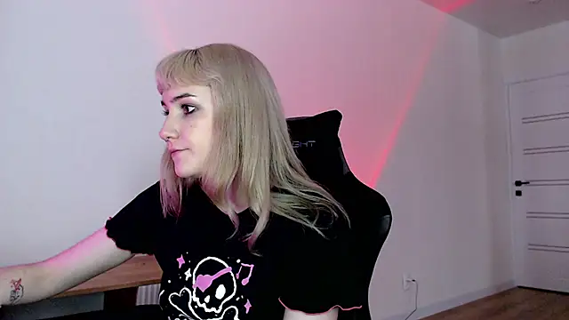 Princess Shy    online show from 03/03/25, 02:17