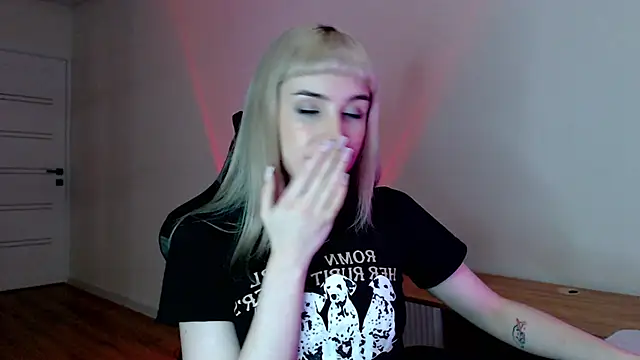 Princess Shy    online show from 02/19/25, 07:37