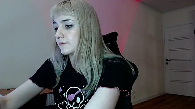 Princess Shy    online show from 02/28/25, 07:56