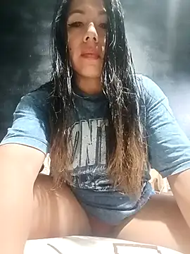 Karenn12 online show from 11/16/25, 05:06