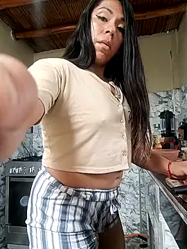 Karenn12 online show from 04/28/26, 03:38