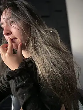 Sophie LS online show from 04/14/26, 12:21