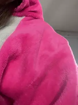 Sophie LS online show from 03/08/25, 07:27