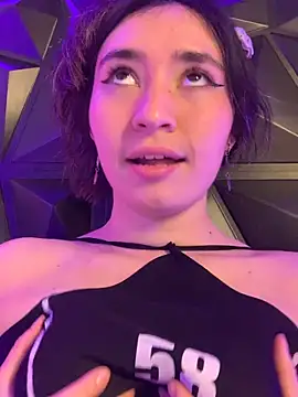 Sophie LS online show from 12/21/25, 03:41