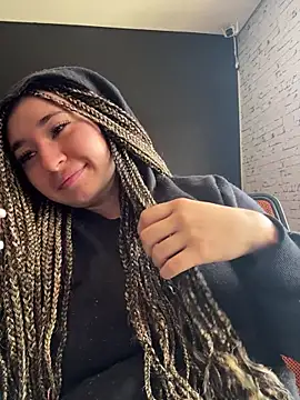 Sophie LS online show from 02/05/26, 05:20