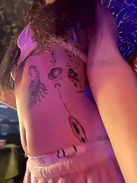 Sophie LS online show from 12/04/25, 02:32