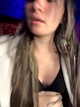 Sophie LS online show from 11/26/25, 04:56