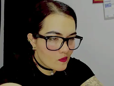 Snapshot of Babe-sofi chatting on 06/28/26, 02:51 Babe-sofi online show from 06/28/26, 02:51