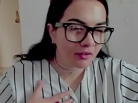 Snapshot of Babe-sofi chatting on 07/17/26, 05:21 Babe-sofi online show from 07/17/26, 05:21